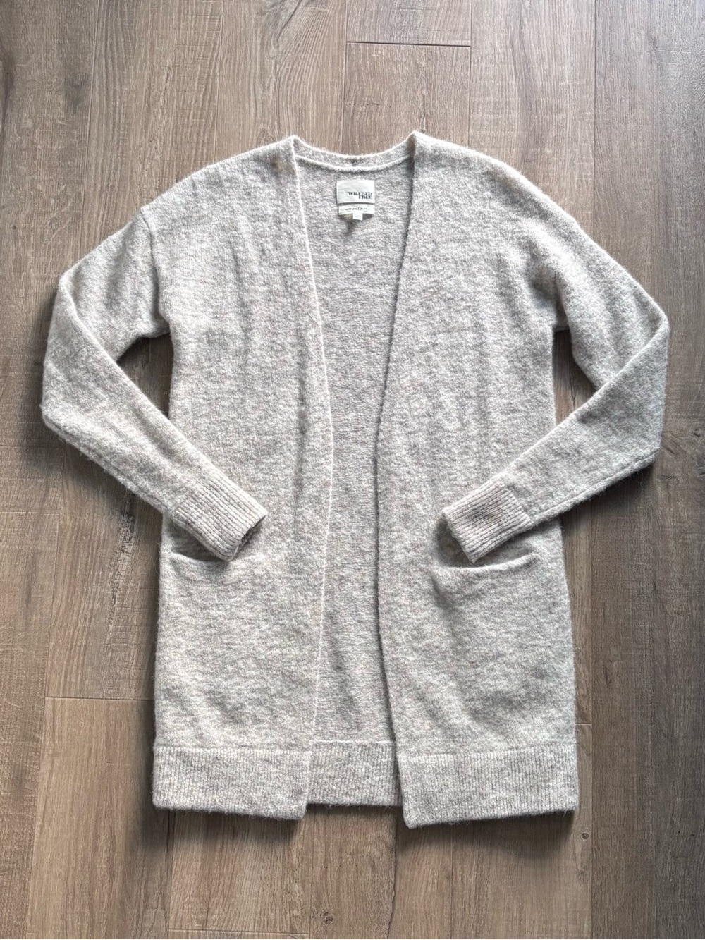 Wilfred Aronson Cardigan in Heathered Oatmeal